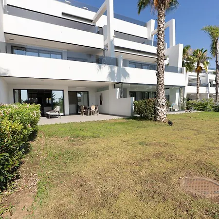 Hills Apartahotel 2*