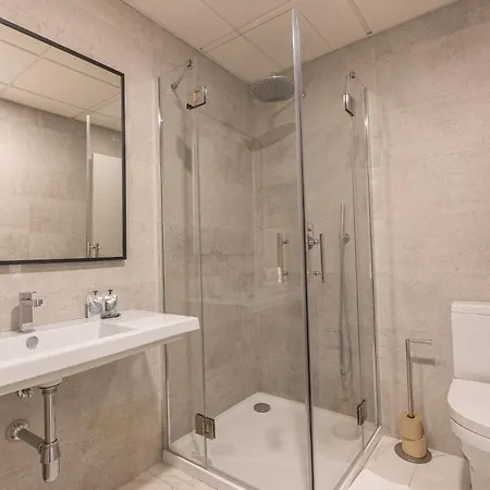 Hills Apart-hotel 4*