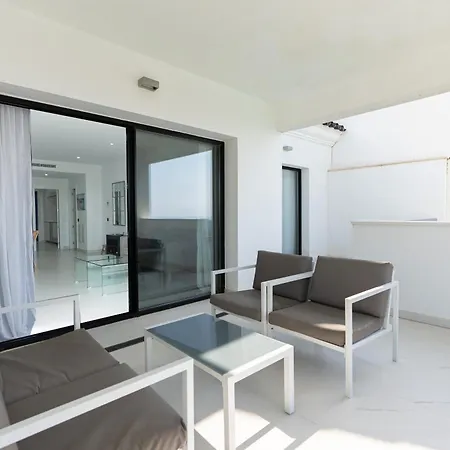Hills Apartahotel 4*