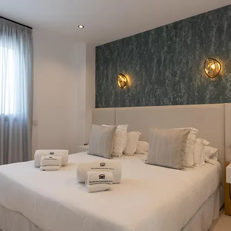 Hills Apartahotel