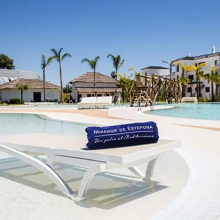 Hills Aparthotel 2*